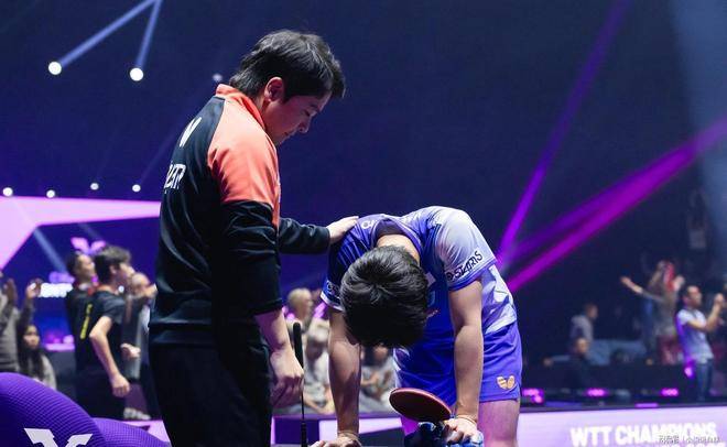 赛地聚焦：荷甲窗口期热度飙升，新奥尔良鹈鹕强势反弹，媒体盛赞，心理建设被强调