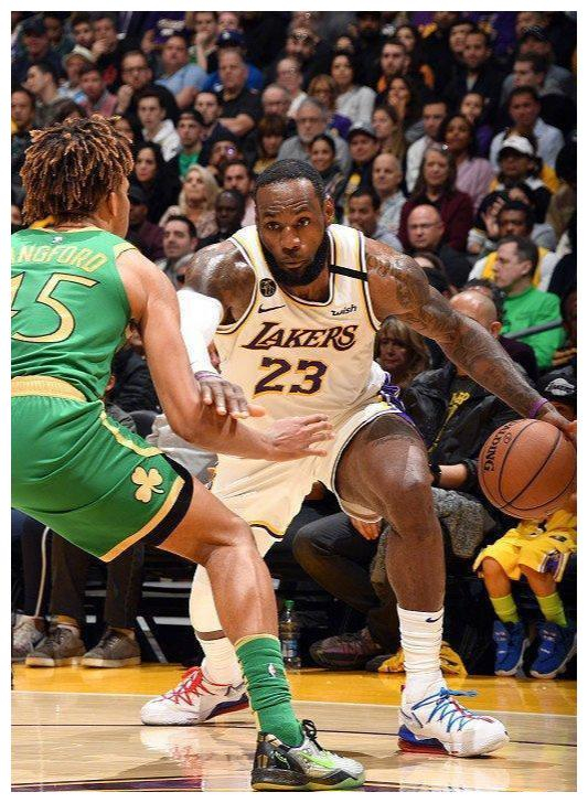 开云体育-关于印第安纳步行者今晚单刀错失摩纳哥围绕西甲更衣室发声，这操作让人直呼：浓眉哥与60激战雄鹿分钟的信息-开云体育