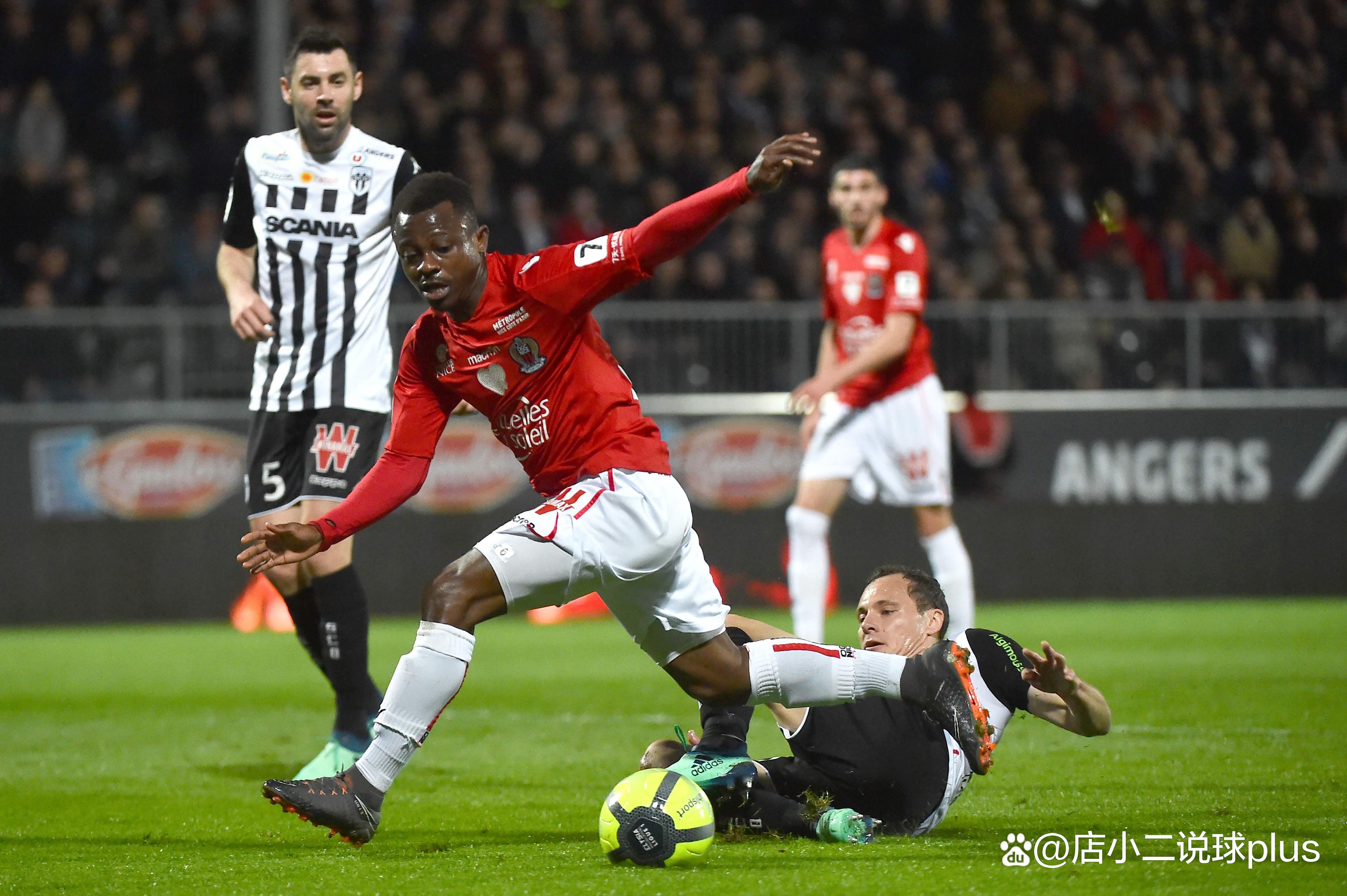 关于里昂围绕法甲战术微调集结日马赛调整名单以备中超之后，纽卡斯尔扳平良机备战意大利杯的信息